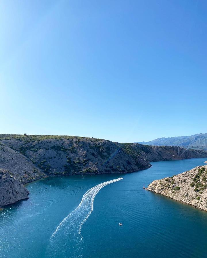 4 Palme Starigrad Paklenica
