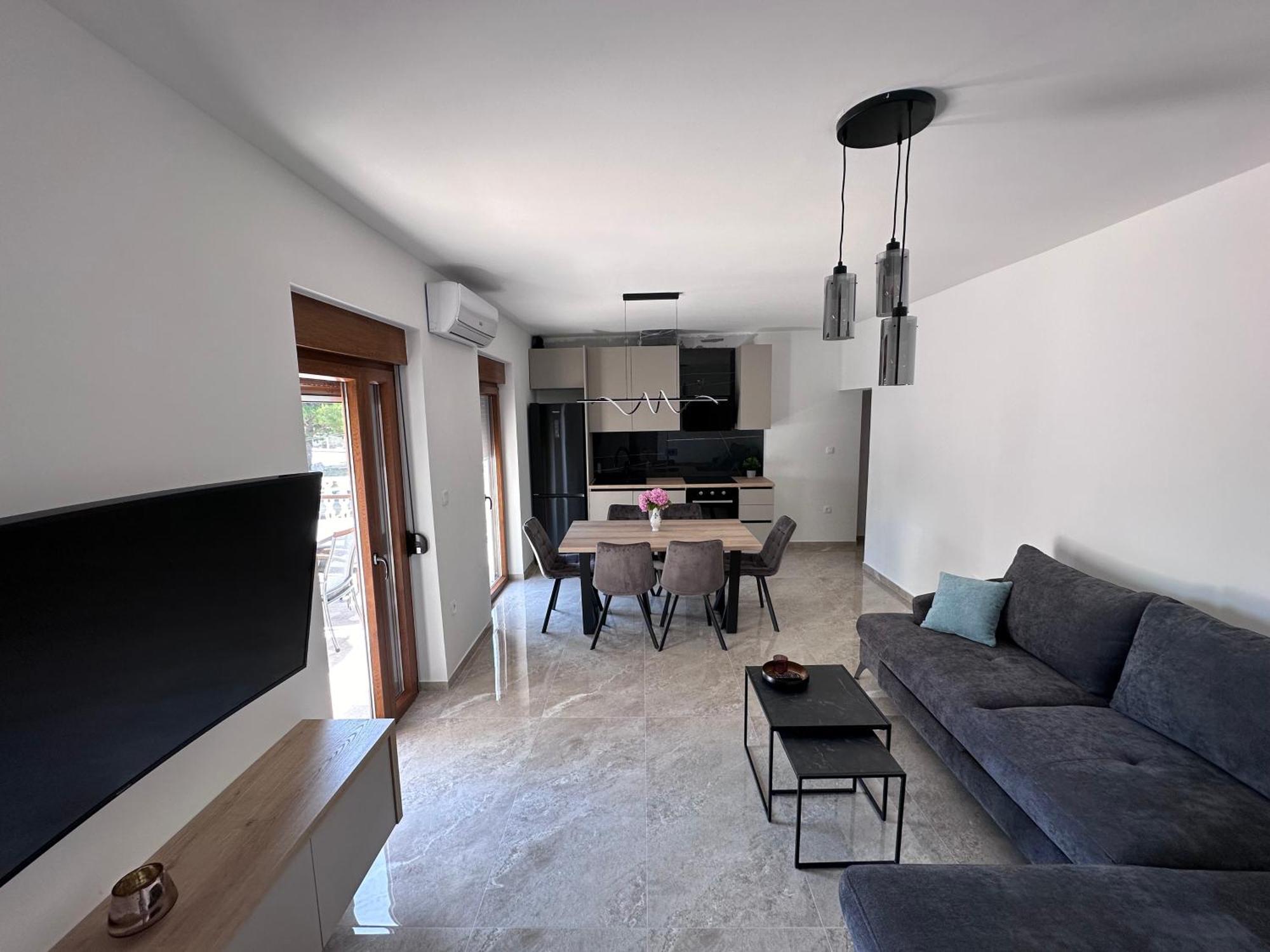 4 Palme * Starigrad Paklenica