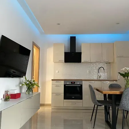 Apartmani 4 Palme Starigrad Paklenica Exterior foto