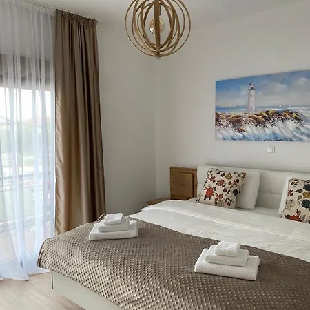 Apartmani 4 Palme Starigrad Paklenica Exterior foto