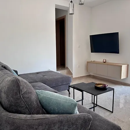 Apartmani 4 Palme Starigrad Paklenica Exterior foto