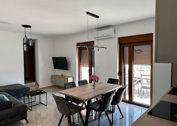 Apartmani 4 Palme